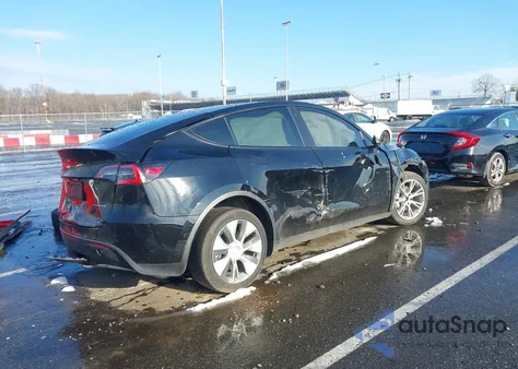 2021 Tesla Model Y Long Range Dual Motor All-Wheel Drive from USA, damaged, VIN 5YJYGDEE7MF131105
